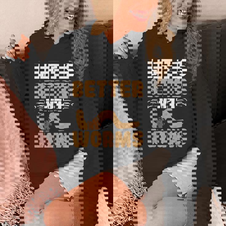 ミミズがいると人生はより良くなる ミミズの養殖 ミミズ ファーマー パーカー