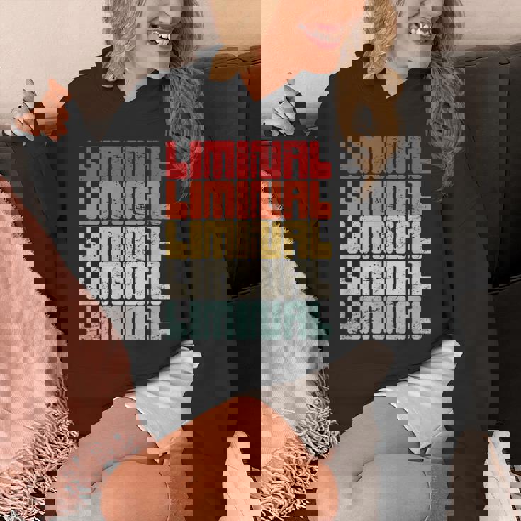 リミナルスペース インターネットミーム リミナルスペース パーカー