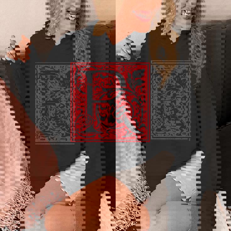 大文字 R ヴィンテージ フローラル イニシャル モチーフ レトロ アルファベット 長袖tシャツ パーカー