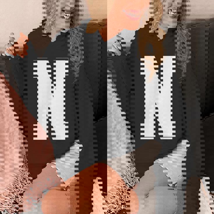 大文字nアルファベットモノグラムイニシャル パーカー