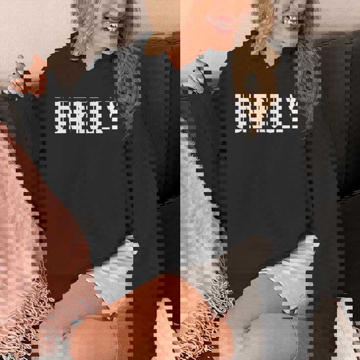 手に負えない パーカー