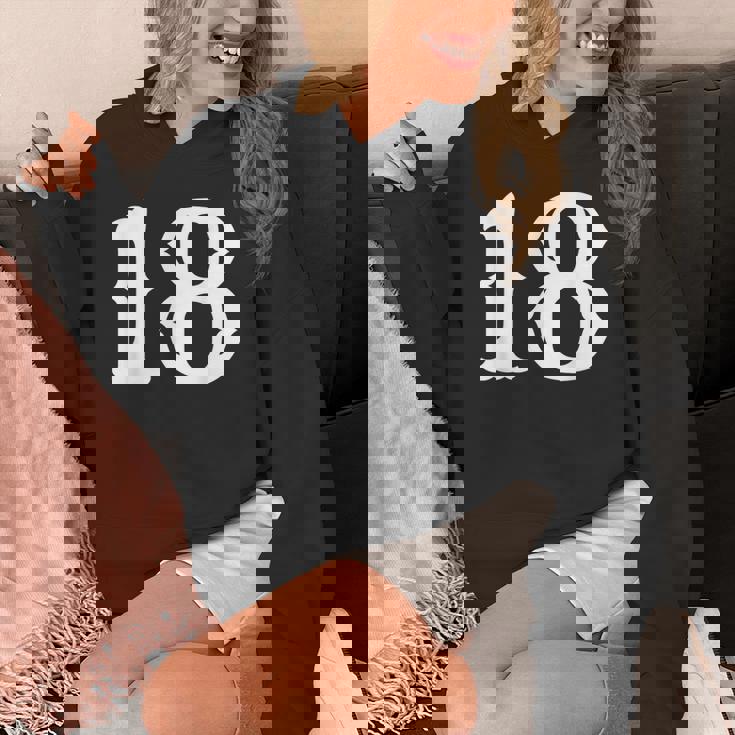 数字 18 インチ 白 大 太字 アメリカ 西部 スタイル フォント パーカー