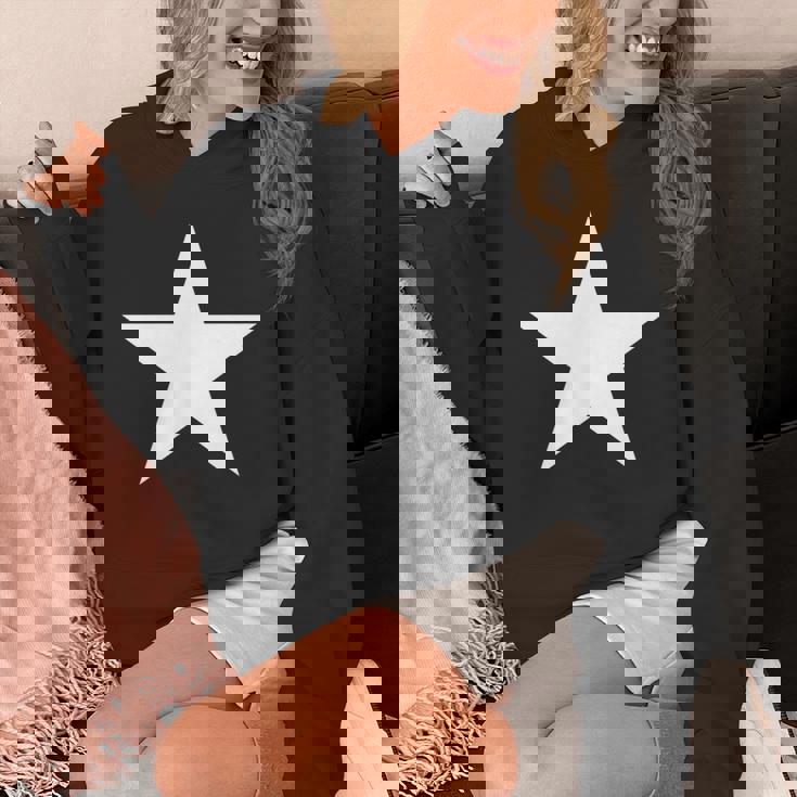 複数の色の白い星 長袖tシャツ パーカー