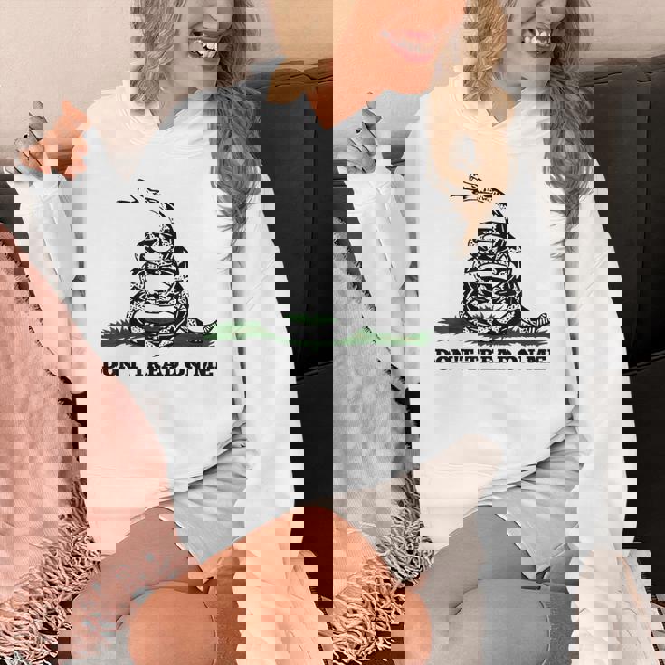 Don't Tread On Me 2Nd Amendment 愛国心が強いノベルティアイテム パーカー