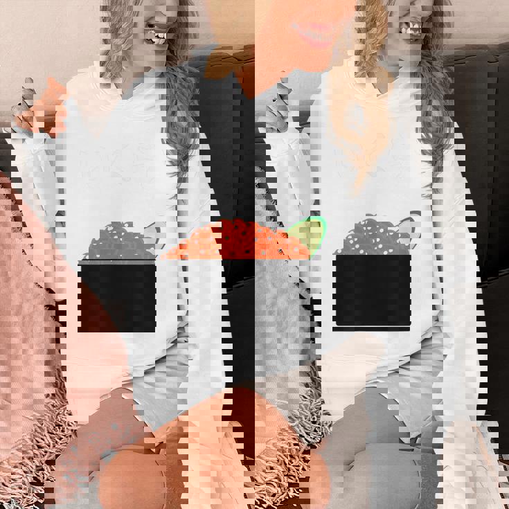 【いくら】イクラ 寿司 おすし 軍艦巻き 可愛い おもしろ 面白い 鮭 魚卵 料理 文字 ネタ ウケ狙い 文字入り 変な パーカー