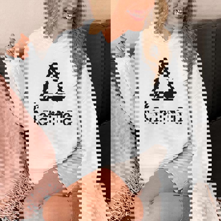 カルマ パーカー