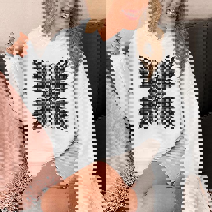 ブラック・パラカ・ウル パーカー