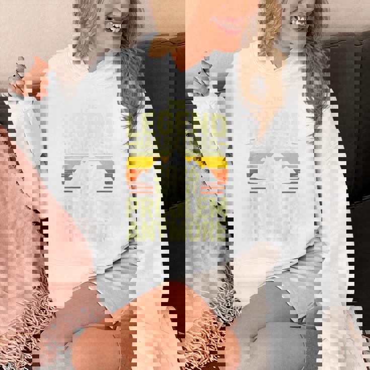 レジェンドが引退した2026年 おかしな退職祝い パーカー