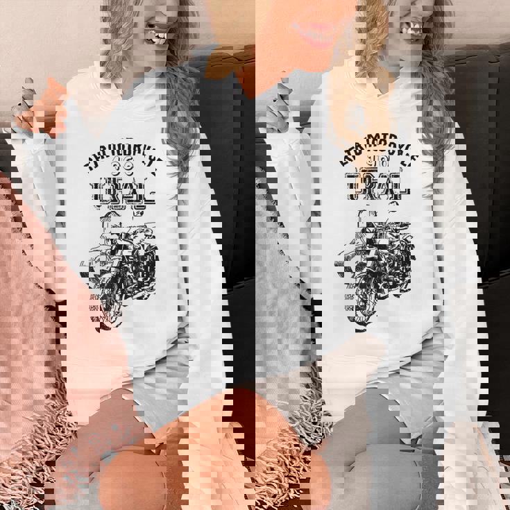 レトロモーターサイクルウラルtシャツ-ヴィンテージサイドカーモーターバイク パーカー