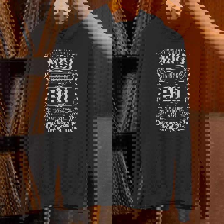 65歳の誕生日伝説は1961年3月に誕生しました。 長袖tシャツ パーカー