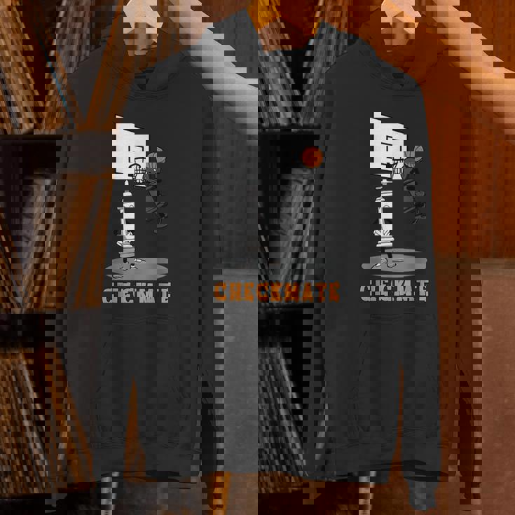 Checkmate Pawn Defeat King In Basketball チェスtシャツ パーカー