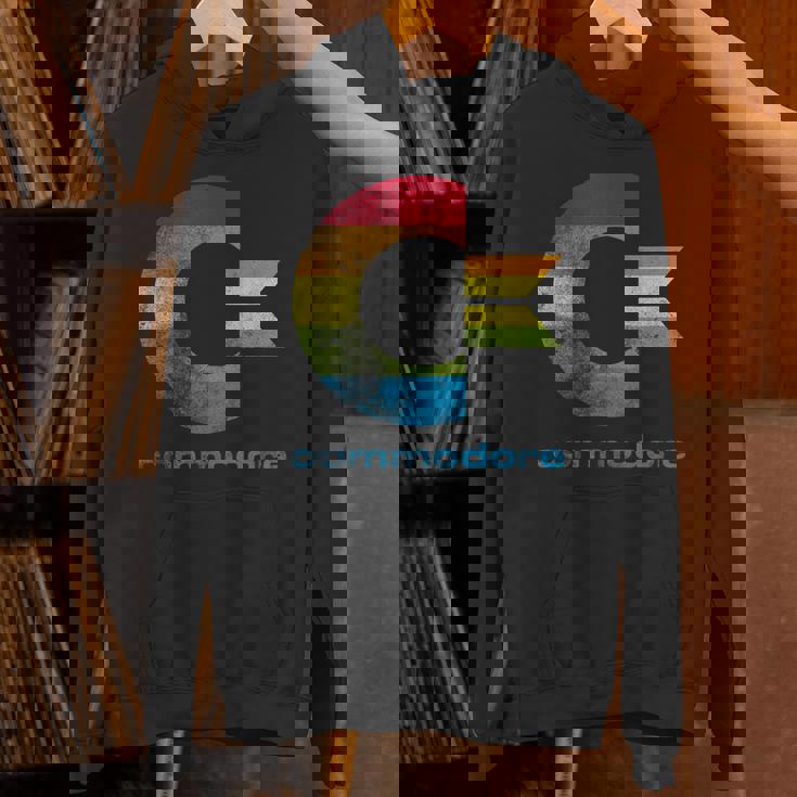 Commodore C64 大文字レインボーカラーストライプ効果 パーカー