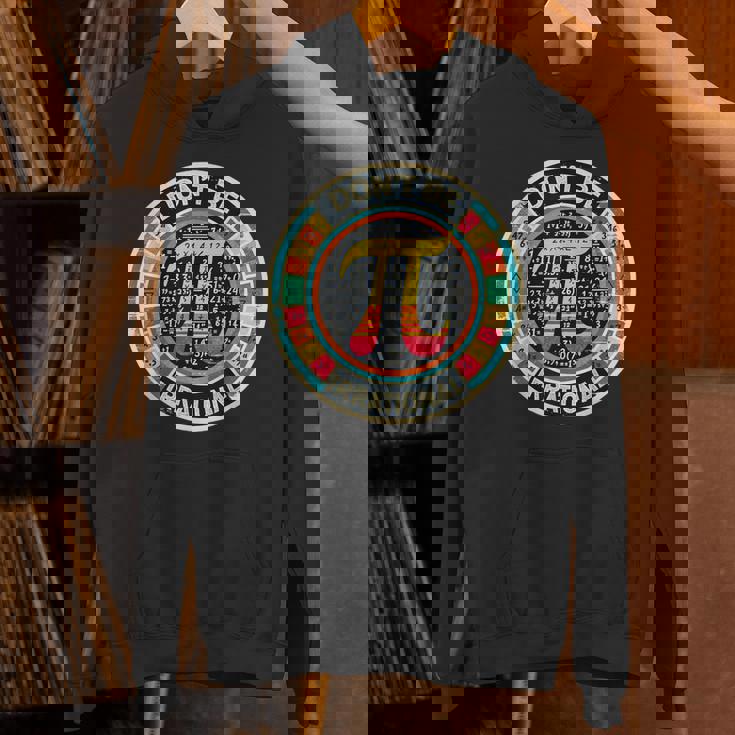 Don't Be Irrational レトロ ヴィンテージ シンボル Pi Day 算数教師 パーカー