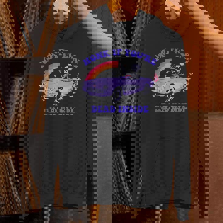 Honk If You're Dead Inside デザイン パーカー