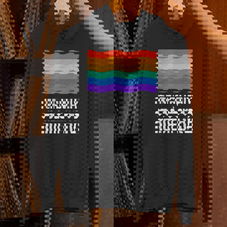 Lgbt More Equality More Lovetシャツ Lgbtq ゲイ レズビアン Lgbt パーカー
