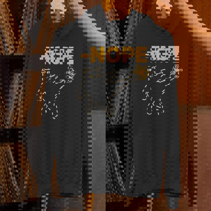 No Kings In America レトロ エッジの効いた抗議 パーカー