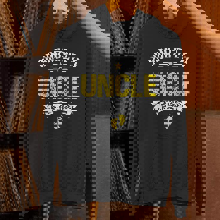 メンズ Promoted To Uncle Est 2027Oon To Be Dad パーカー