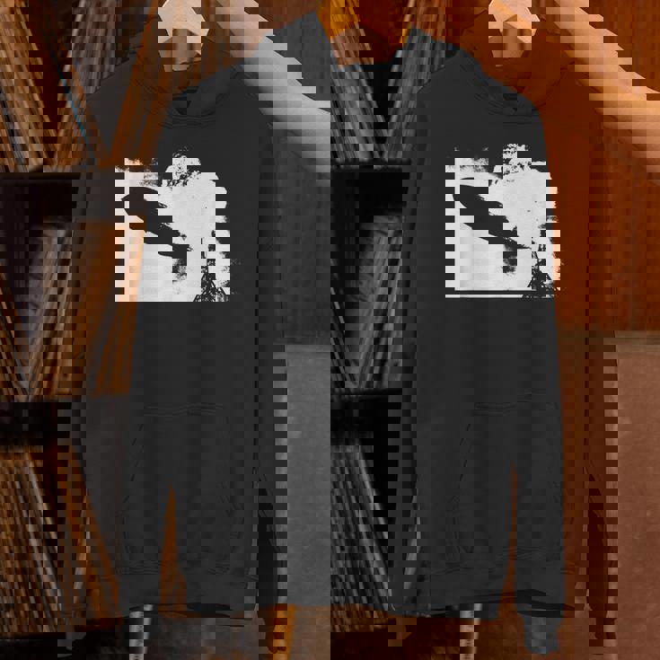 Zeppelin Explosion グラフィックtシャツ パーカー