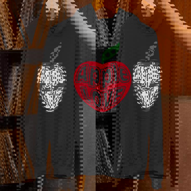 「Red Apple Fresh Fruit 」 ハート型 Love りんご フルーツ ユニークデザイン 長袖tシャツ パーカー