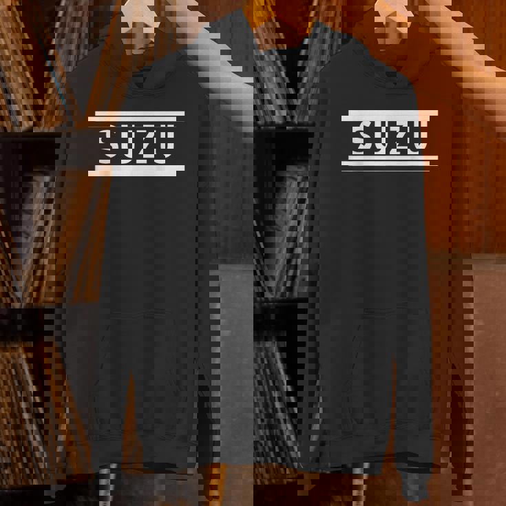 「Suzu」ヘボン式「すず」「スズ」下の名前 ローマ字 名入れ 名乗り ラテン文字 綴り パーカー