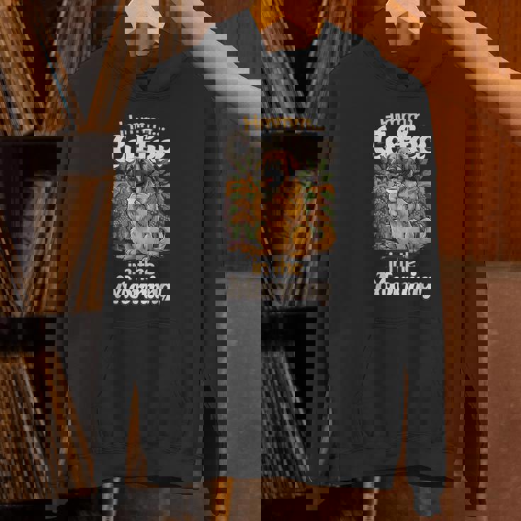 かわいいレオンベルガー犬と朝のコーヒー。 パーカー