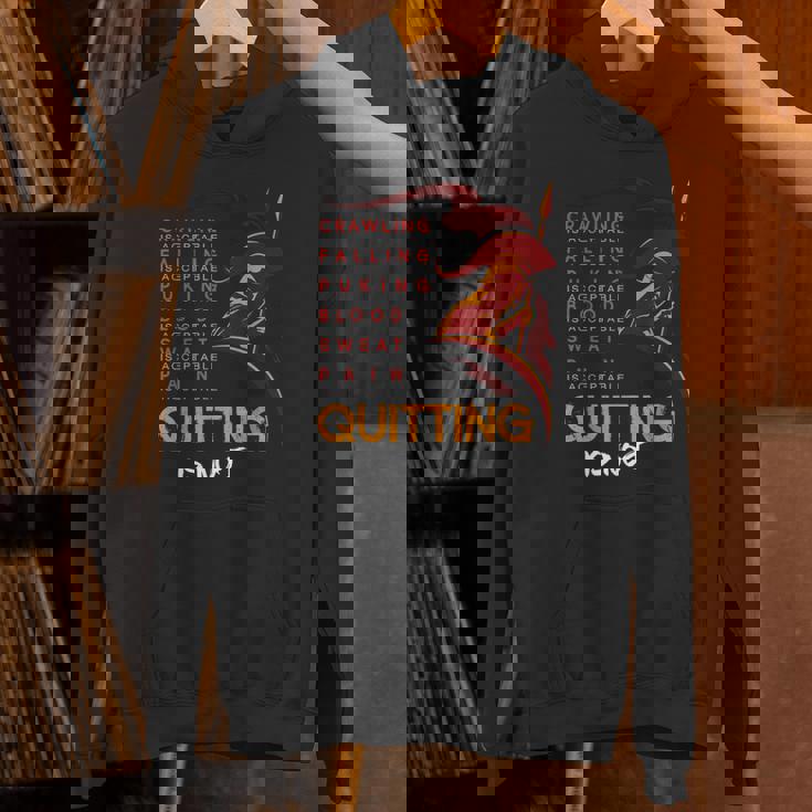 やめることは許されない スパルタンとマッドレース パーカー