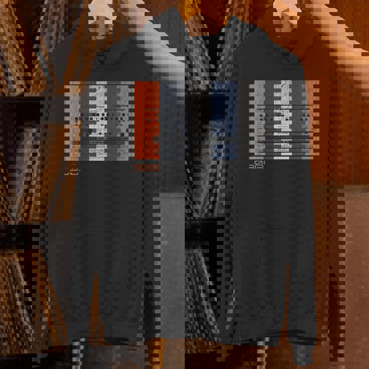 アナログ ドラム マシン レトロ シンセ ヴィンテージ 909 パーカー