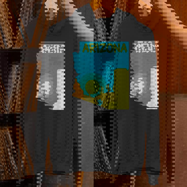 アリゾナ州の地図、モダンな抽象的なアリゾナ砂漠、サボテン パーカー