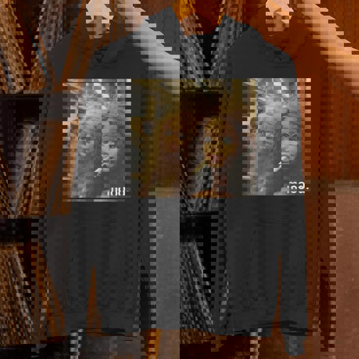 アンティーク調のドールフェイスミーム 長袖tシャツ パーカー