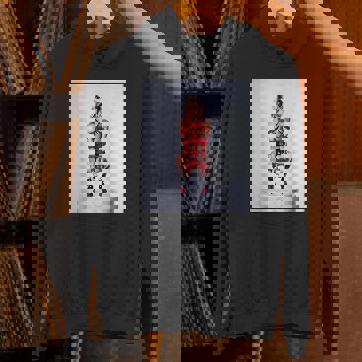 セクシーガールグラフィックtシャツ シバリロープのセクシーなピンナップガール パーカー