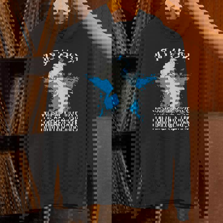 ハンマーヘッドシャークが大好きな男の子です。ハンマーヘッドシャーク ハンマーヘッドシャーク パーカー