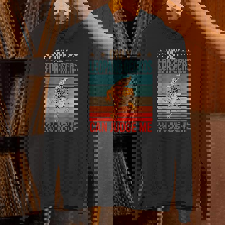 ヒョウモントカゲモドキは私を判断できる トカゲ 爬虫類 ヒョウモントカゲモドキ パーカー