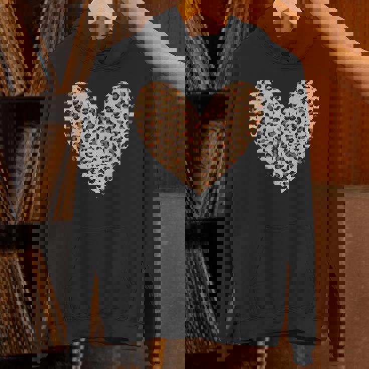 ヒョウ柄のハート／チーター柄のデザイン パーカー