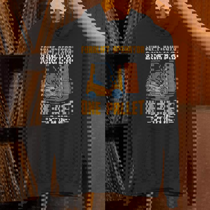 フォークリフト オペレーター レイジングバー パレット フォークリフトドライバー パーカー