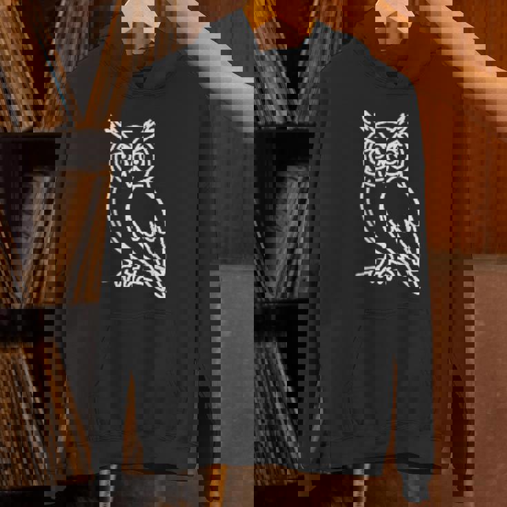 フクロウ ミニマリストバッジ パッチラインアート パーカー