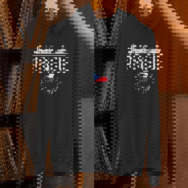 プラハ スカイライン チェコ共和国 国旗 プライド お土産 パーカー