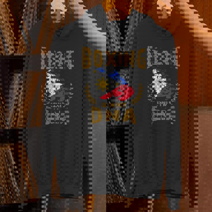 ボクシングは私の Dna にある フィリピン国旗のボクシング グローブ パーカー