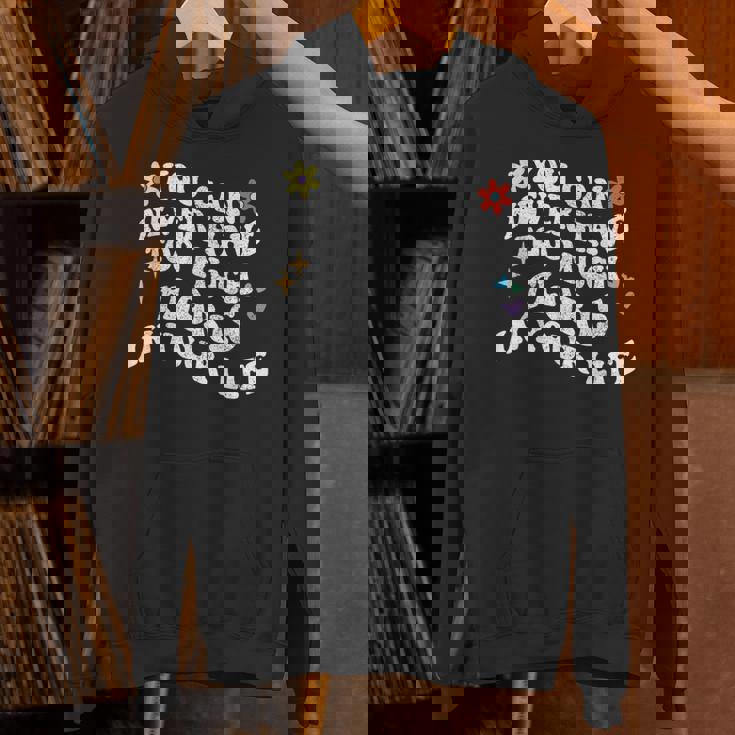 レトログルーヴィー。人生でフローリスが多すぎることはありません。 パーカー