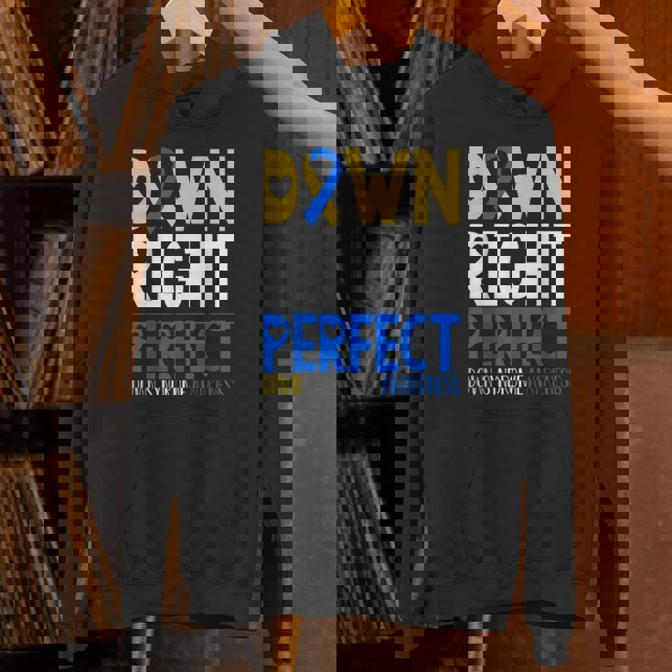 世界ダウン症啓発デーダウン右パーフェクトt21 パーカー