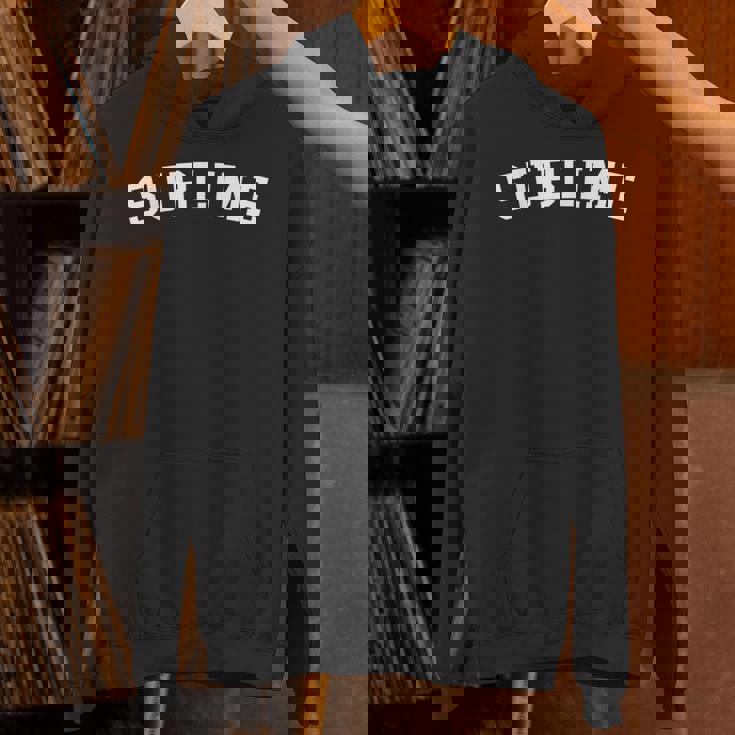 崇高な パーカー