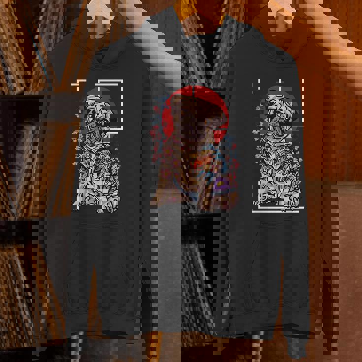 日本のタトゥー パグ 犬 パグ ヤクザの恋人 鯉の魚 長袖tシャツ パーカー