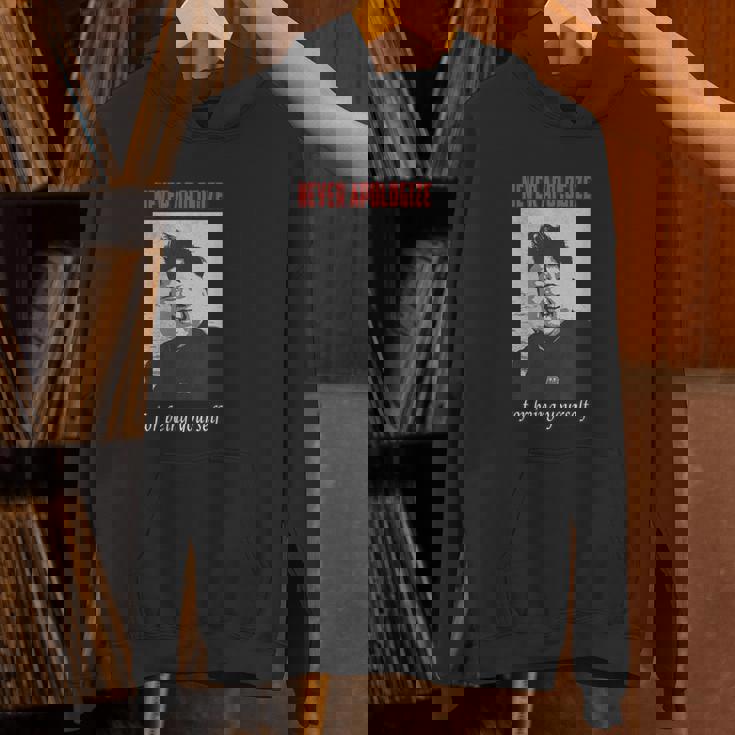 独裁者キム・ジョンウン・ティーは自分らしくいることを決して謝らない パーカー