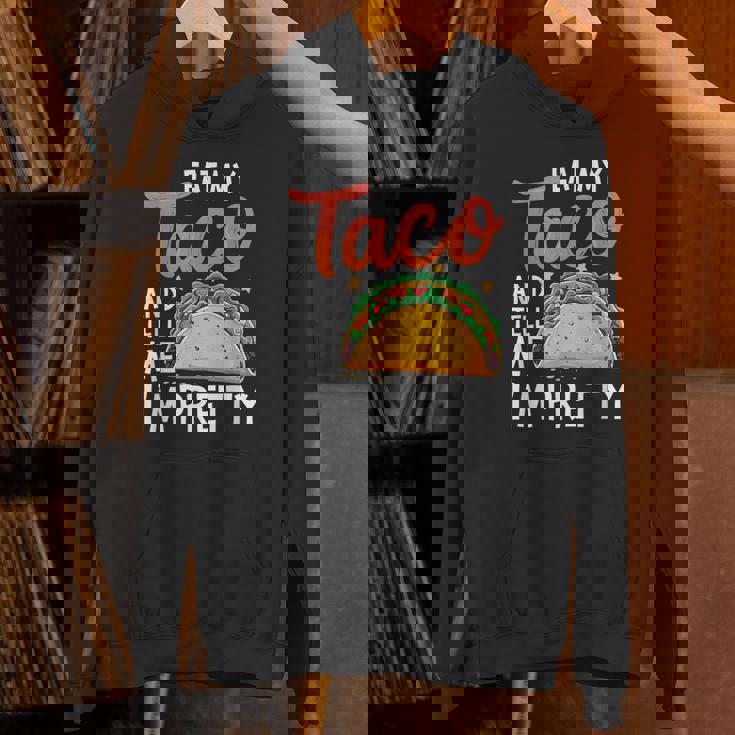 私のタコスを食べて、私はかなり食通好きだと教えて パーカー