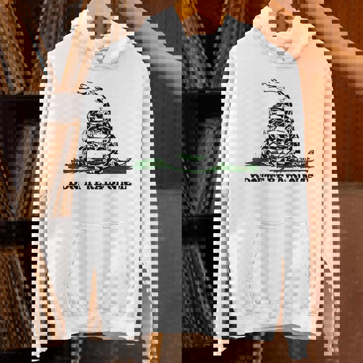 Don't Tread On Me 2Nd Amendment 愛国心が強いノベルティアイテム パーカー