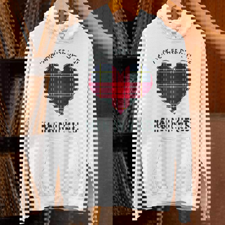 I'm Only Here For The In Kilts タータンチェック ハート パーカー