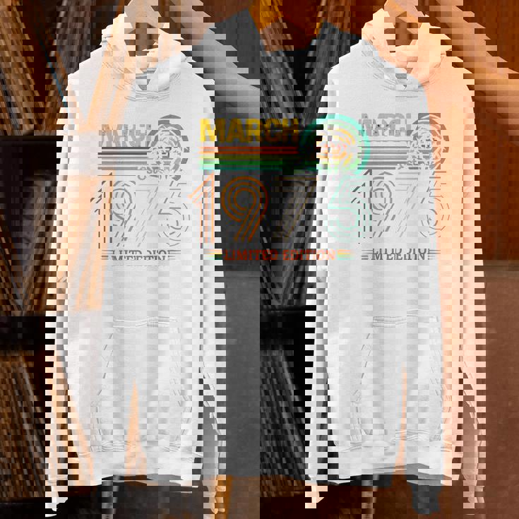 On Back- 1975年3月の誕生日 限定版 ヴィンテージ 51歳 パーカー