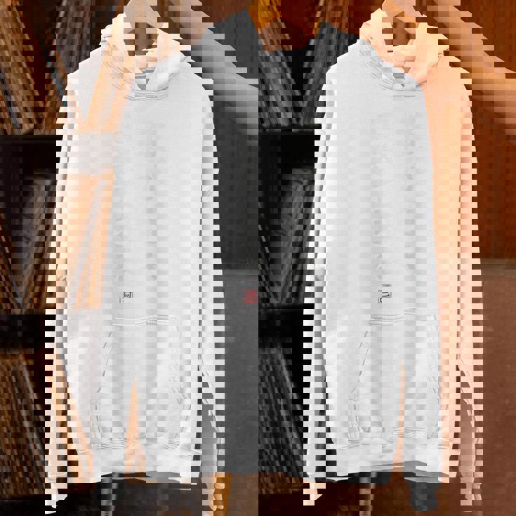 「嫁が好きすぎて困る」面白い 筆文字 ユーモア満点 背面に文字入りデザイン おもしろ プリント パーカー