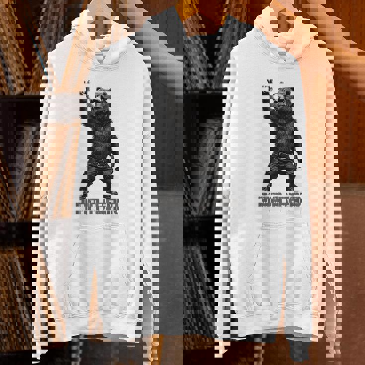 パパベア グリズリーベア ロックジェスチャー クールなパパ グリズリーベア パーカー