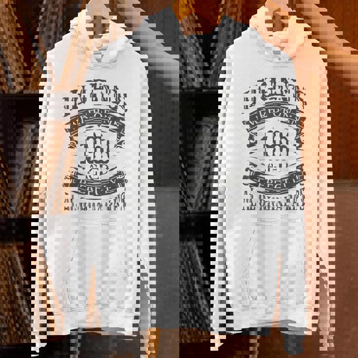 レジェンドは1966年に誕生し、すべてのオリジナルパーツを完璧に熟成させました。 パーカー