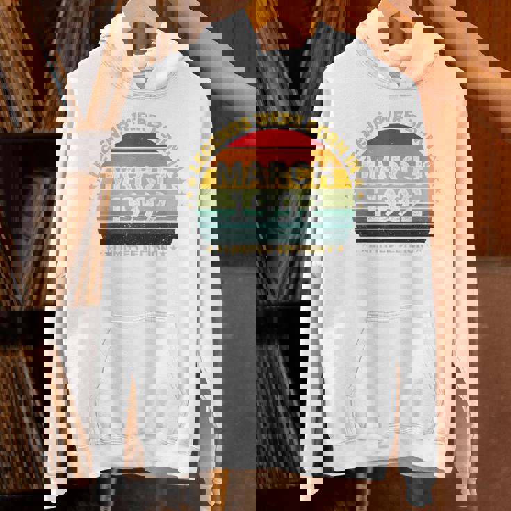 伝説は1992年3月に誕生した 34歳の誕生日 パーカー